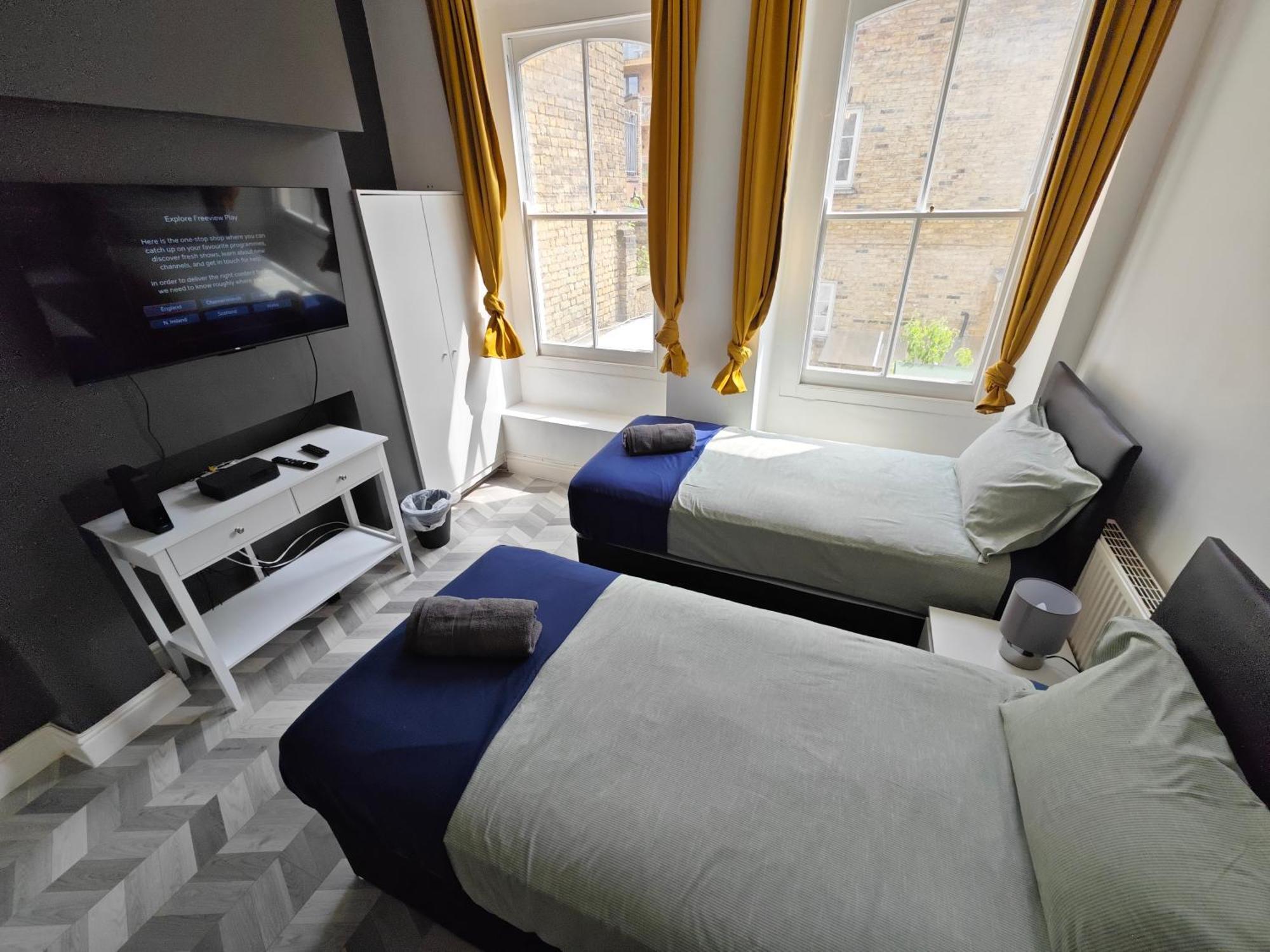 2 Bedroom 2 Bathroom Apartment In Old St - Shoreditch - Zone 1 London Exterior photo