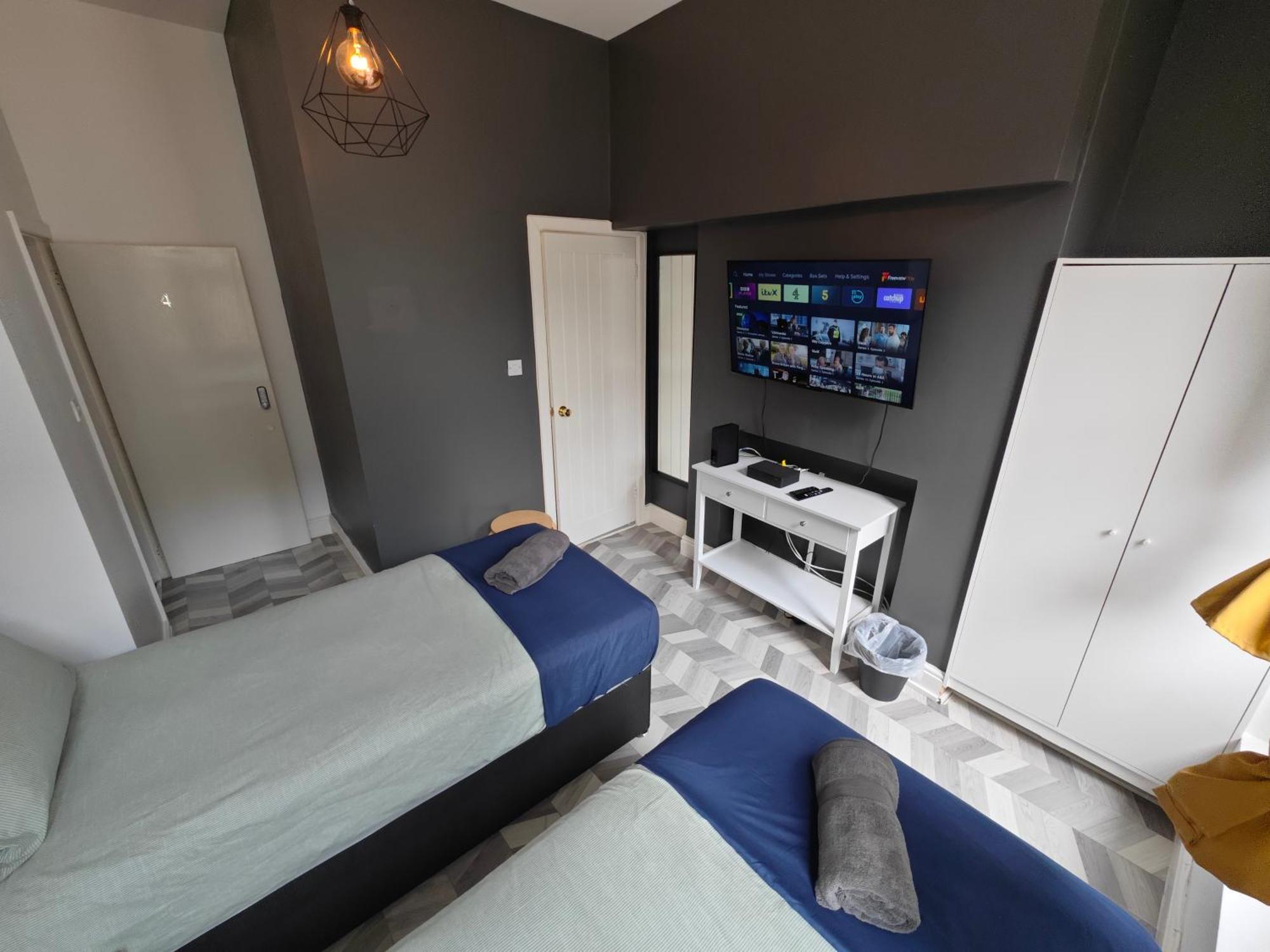 2 Bedroom 2 Bathroom Apartment In Old St - Shoreditch - Zone 1 London Exterior photo