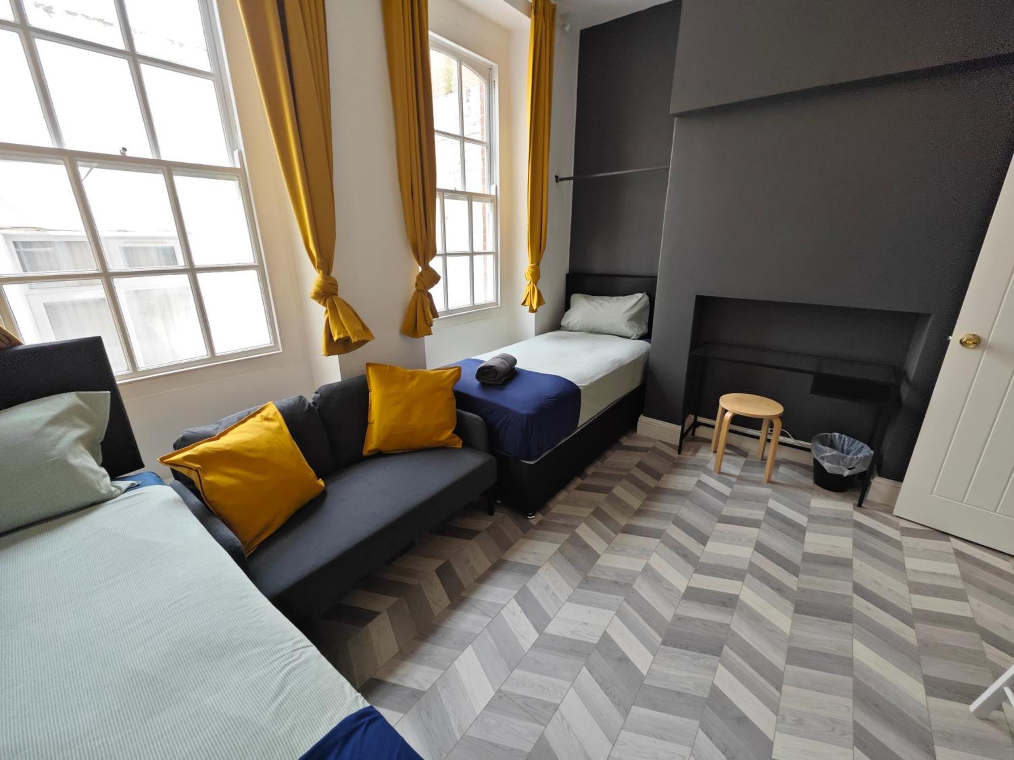 2 Bedroom 2 Bathroom Apartment In Old St - Shoreditch - Zone 1 London Exterior photo